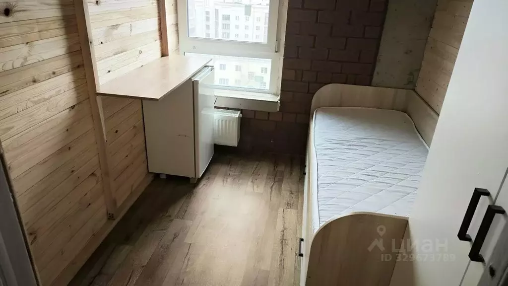 Комната Свердловская область, Екатеринбург ул. Попова, 18 (10.0 м) - Фото 1