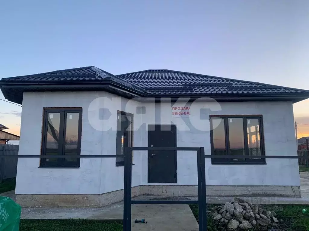 Дом в Краснодарский край, Кореновский район, Платнировское с/пос, ... - Фото 1