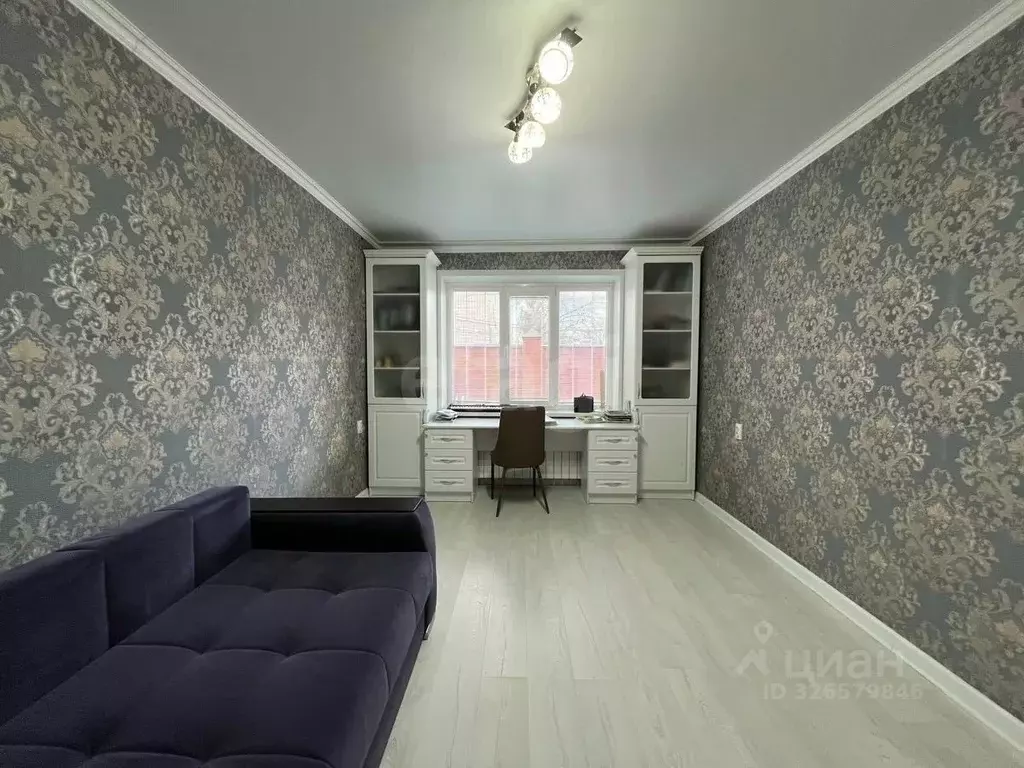 Дом в Калмыкия, Элиста ул. 8 Марта (305 м) - Фото 1