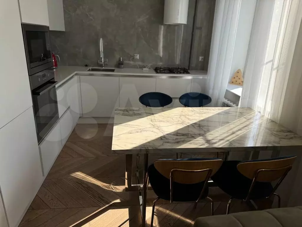 2-к. квартира, 60 м, 4/6 эт. - Фото 1