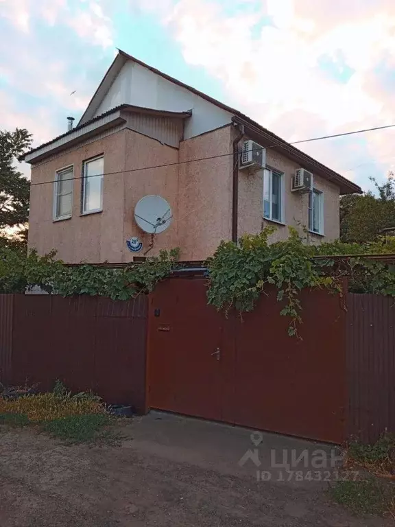 Дом в Ростовская область, Таганрог ул. 1-я Надгорная (150 м) - Фото 0