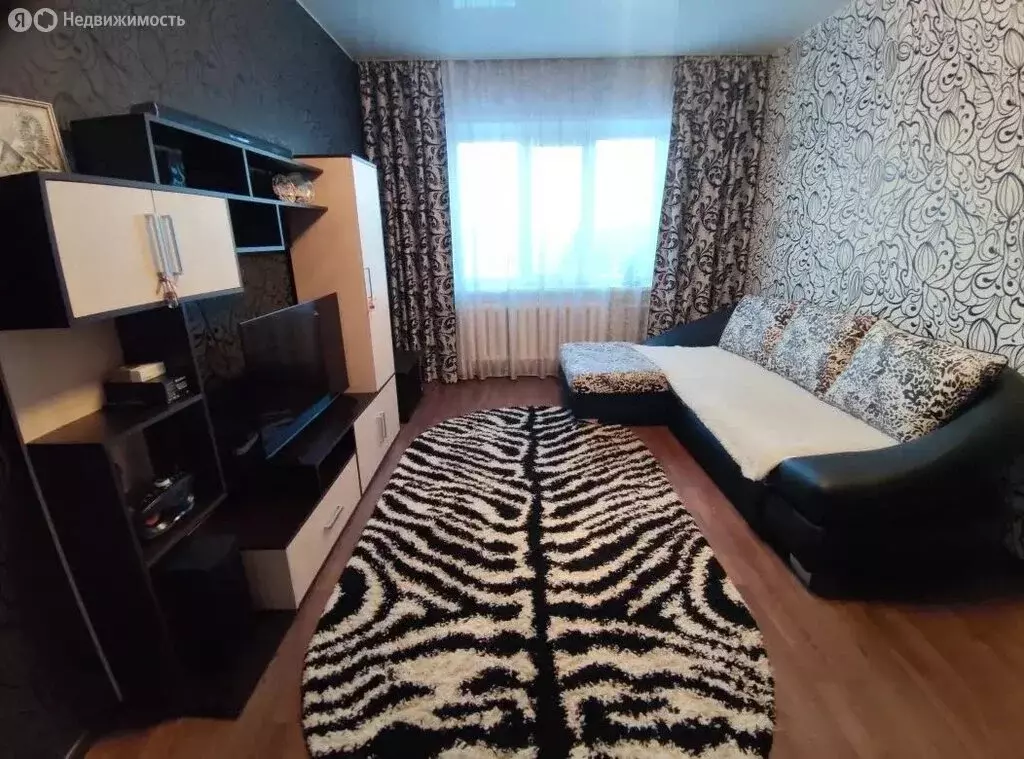 3-комнатная квартира: Нерюнгри, улица Кравченко, 19 (68.9 м) - Фото 1