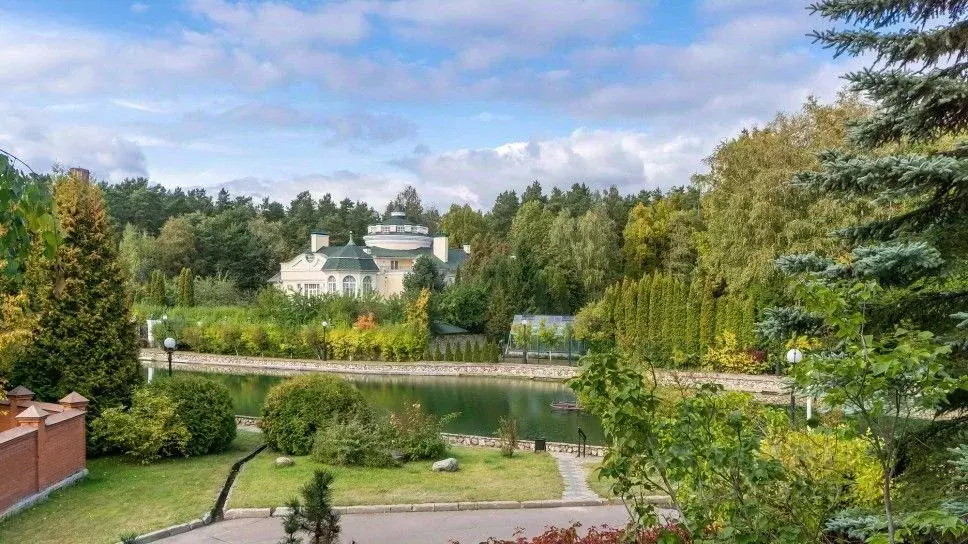 Участок в Московская область, Одинцовский городской округ, д. ... - Фото 2