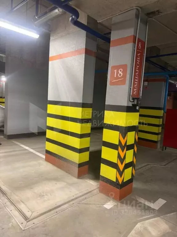 Гараж в Тюменская область, Тюмень ул. Николая Машарова, 8 (14 м) - Фото 1