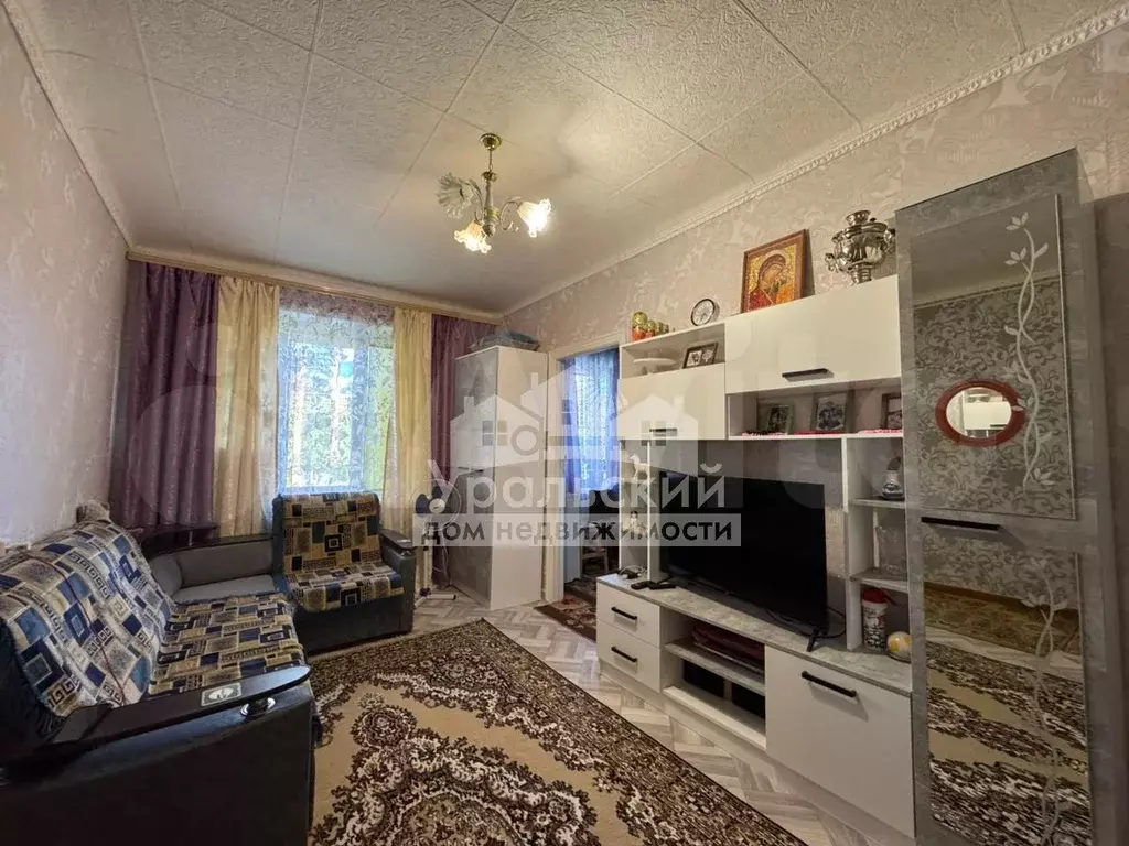 2-к. квартира, 42 м, 1/3 эт. - Фото 0