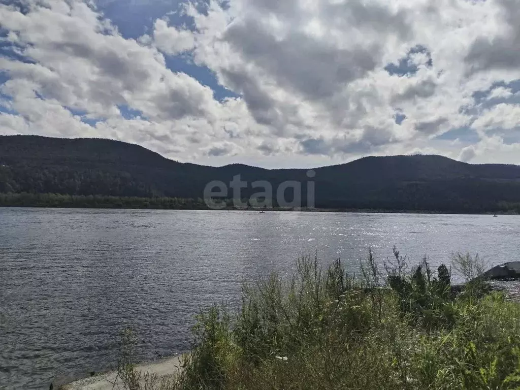 Дом в Красноярский край, Красноярск Лесная ул., 227 (50 м) - Фото 1