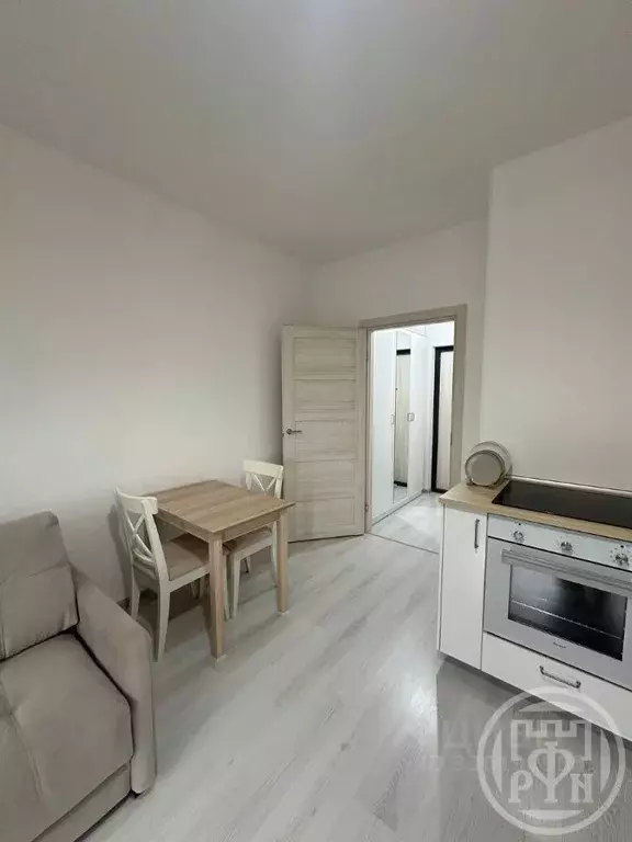 Студия Санкт-Петербург ул. Верхне-Каменская, 9к1 (23.8 м) - Фото 2