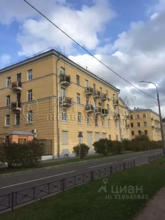 Комната Санкт-Петербург ул. Александра Ульянова, 10 (18.0 м) - Фото 0