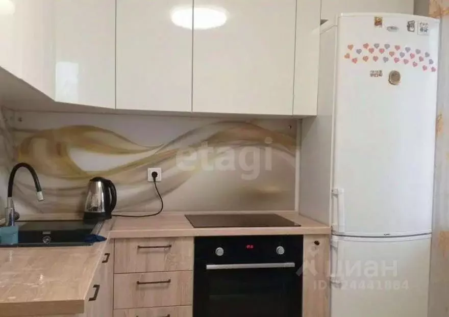 1-к кв. Тюменская область, Тюмень ул. Монтажников, 19 (40.0 м) - Фото 1