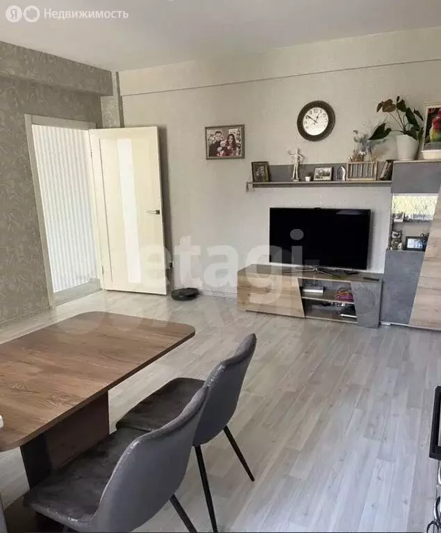 2-комнатная квартира: Пермь, улица Борчанинова, 50 (68 м) - Фото 1