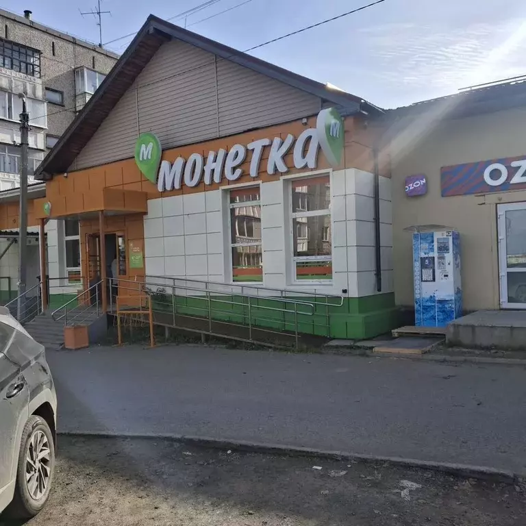 Помещение свободного назначения в Свердловская область, Ревда ул. ... - Фото 1