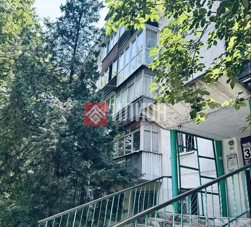 3-комнатная квартира: Симферополь, улица Крымских Партизан, 13 (63 м) - Фото 1