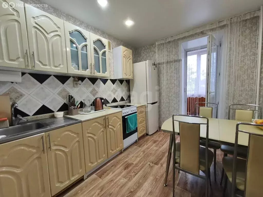 3-комнатная квартира: посёлок городского типа Ветлужский, микрорайон ... - Фото 2