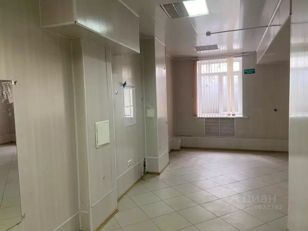 Помещение свободного назначения в Волгоградская область, Волгоград ул. ... - Фото 2