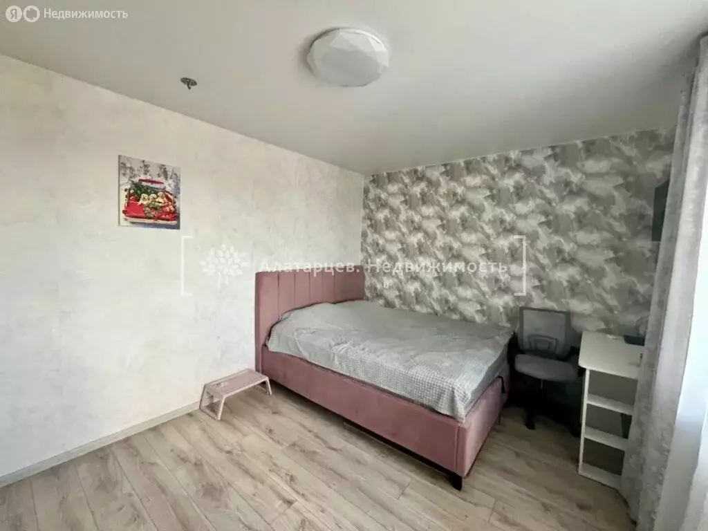 2-комнатная квартира: Томск, улица Елизаровых, 31 (45 м) - Фото 0