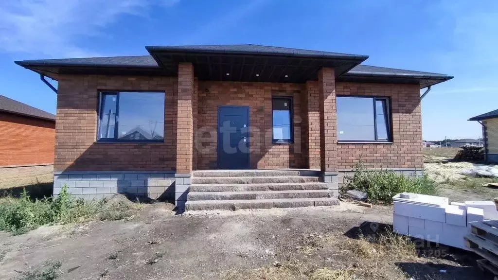 Дом в Белгородская область, Корочанский район, Мелиховское с/пос, с. ... - Фото 2