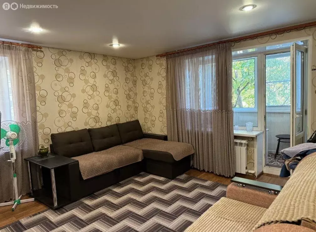 1-комнатная квартира: Каменск-Шахтинский, улица Героев Пионеров, 71 ... - Фото 2