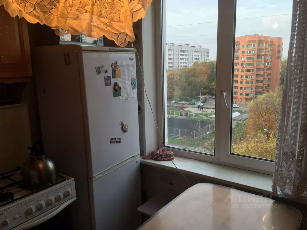 Комната Москва ул. Фомичевой, 8К2 (17.0 м) - Фото 1