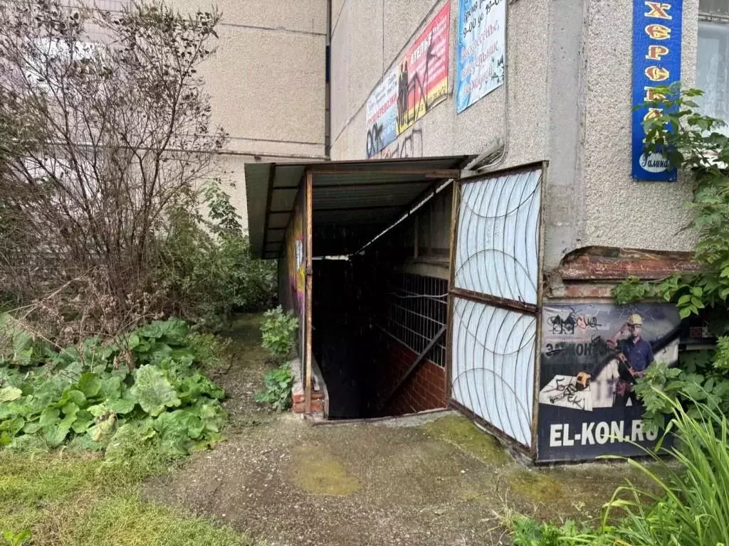 Помещение свободного назначения в Челябинская область, Чебаркуль ул. ... - Фото 1