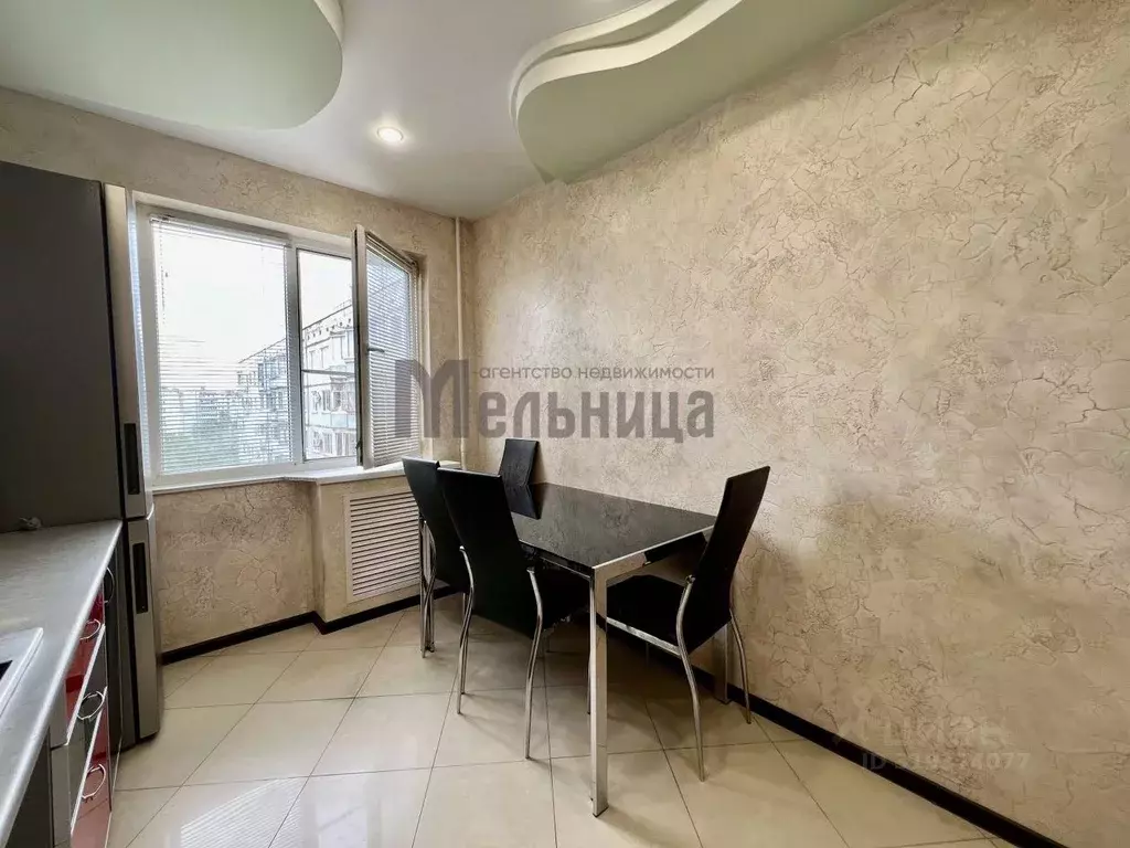 2-к кв. Волгоградская область, Волгоград ул. 8-й Воздушной Армии, 41 ... - Фото 1