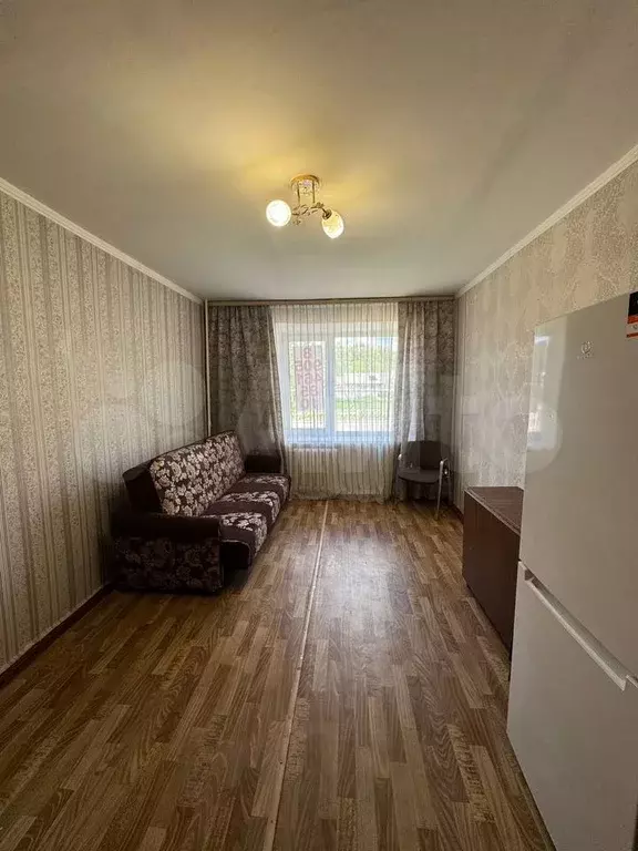 Комната 16,5 м в 1-к., 2/5 эт. - Фото 0