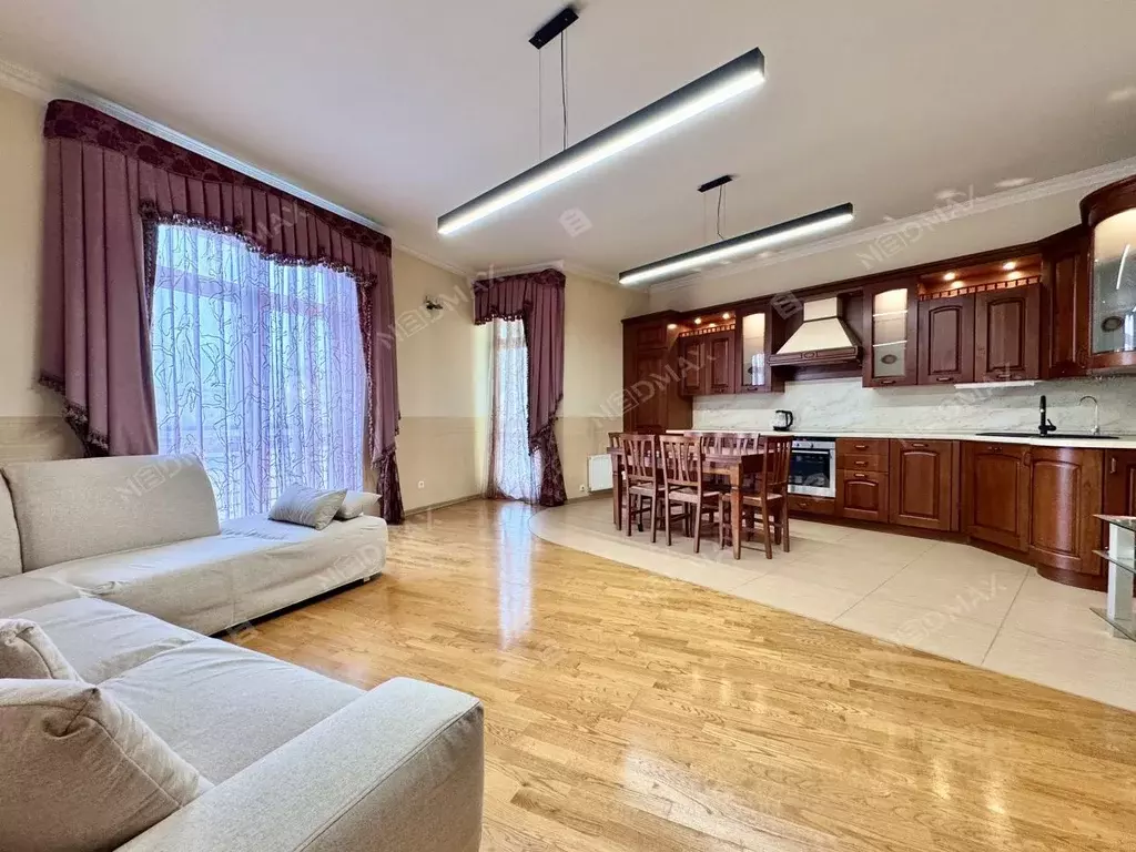 3-к кв. Санкт-Петербург Волховский пер., 4 (131.0 м) - Фото 0