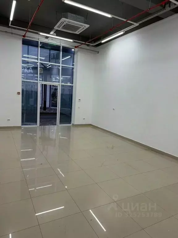 Помещение свободного назначения в Краснодарский край, Сочи ул. ... - Фото 2