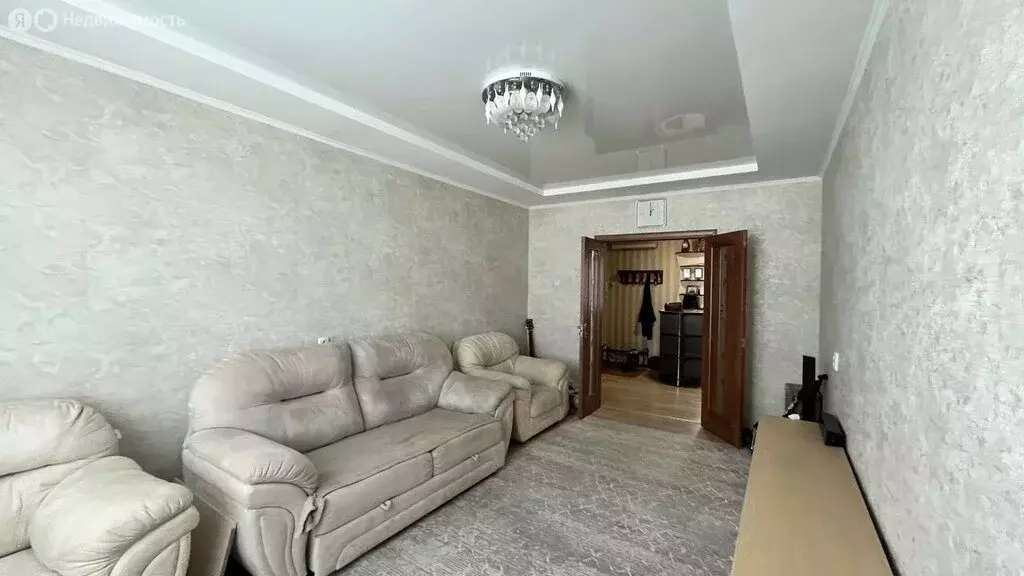 4-комнатная квартира: Симферополь, Балаклавская улица, 63 (89 м) - Фото 1