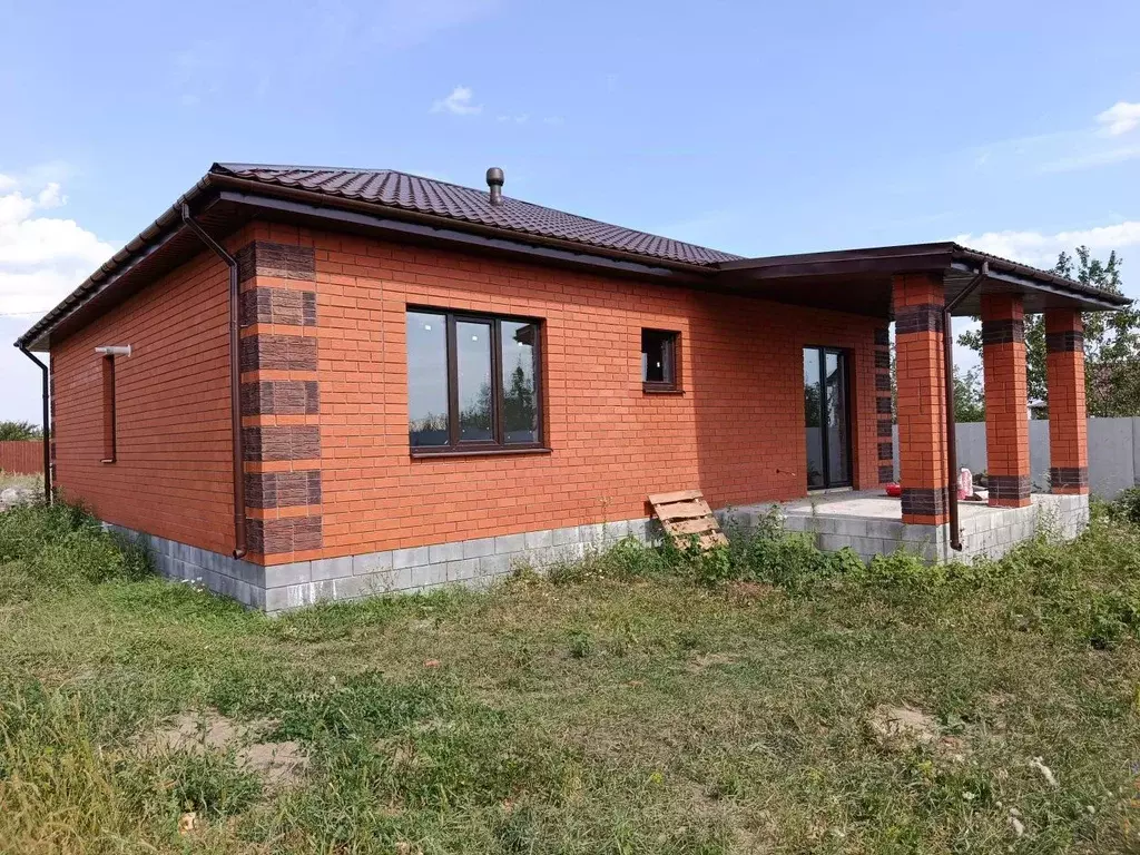 Дом в Белгородская область, Строитель Яковлевский городской округ, ул. ... - Фото 1