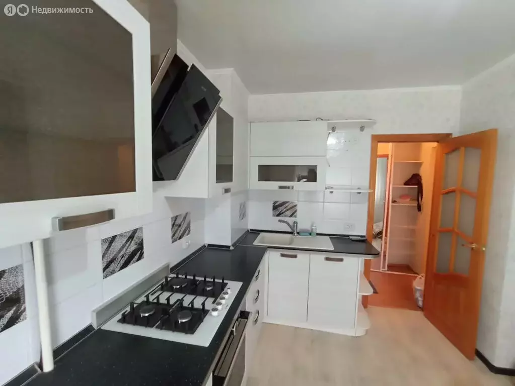 3-комнатная квартира: Волгодонск, улица Энтузиастов, 42/8 (60.7 м) - Фото 0