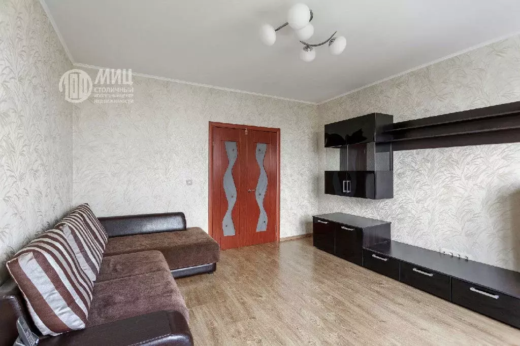 Продается 2-комнатная квартира - Фото 1