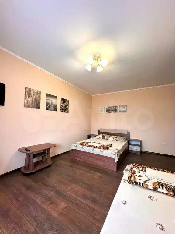 Комната 40 м, 3/4 эт. - Фото 0