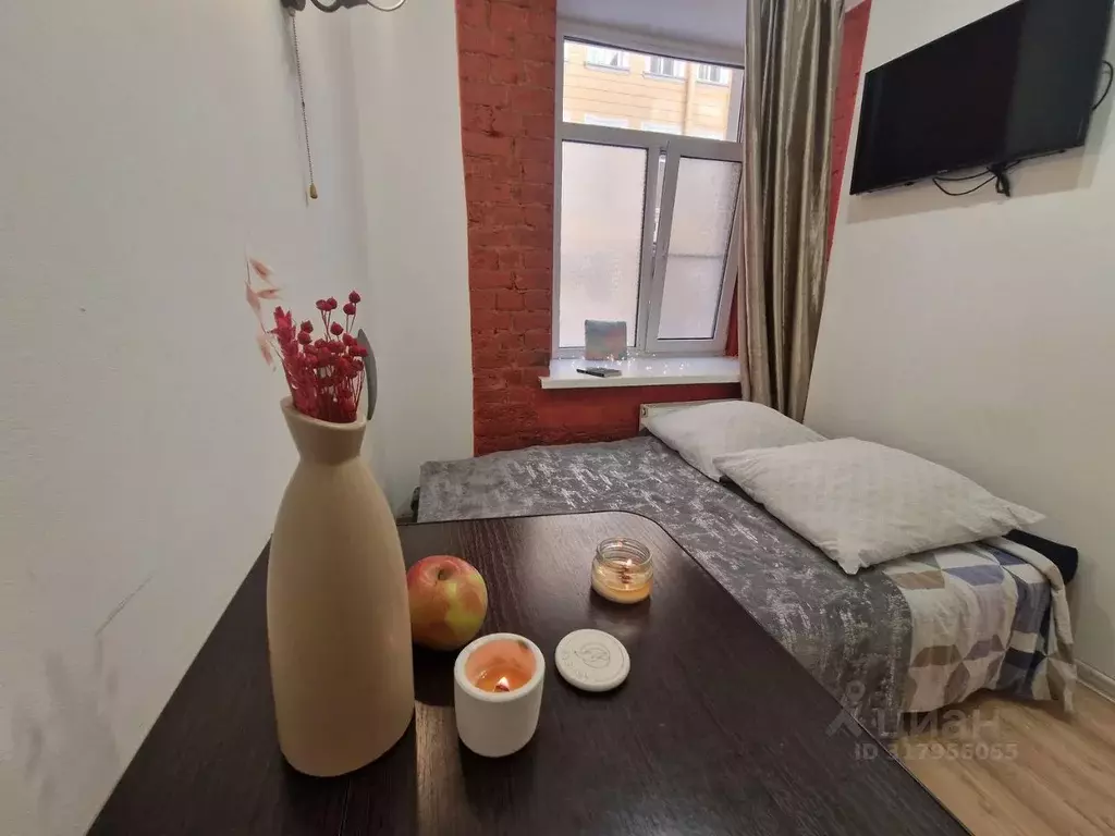 Студия Санкт-Петербург ул. Маяковского, 23/6 (12.0 м) - Фото 0