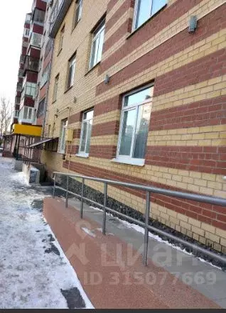 Помещение свободного назначения в Тюменская область, Тюмень ул. ... - Фото 1