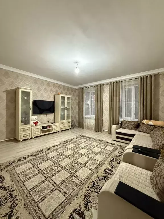 Дом 250 м на участке 6 сот. - Фото 1