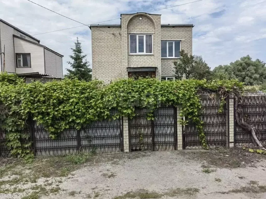 Дом в Белгородская область, Белгород Корочанская ул., 103А (127 м) - Фото 1