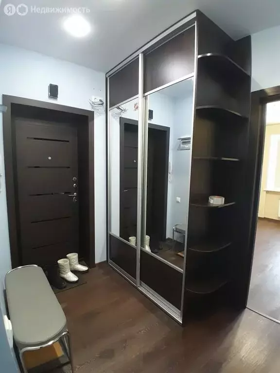 3-комнатная квартира: Новый Уренгой, улица 26-го съезда КПСС, 2 (70.1 ... - Фото 0