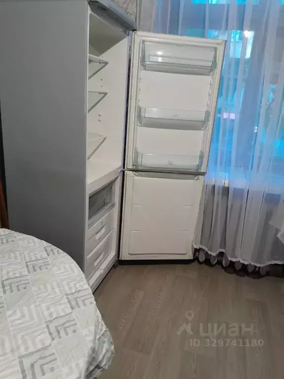 Комната Кемеровская область, Новокузнецк ул. Суворова, 8 (15.0 м) - Фото 2