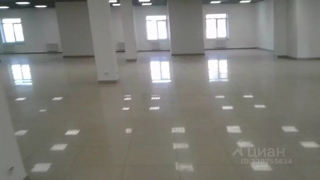 Офис в Тюменская область, Тюмень ул. Осипенко, 79 (1400 м) - Фото 1