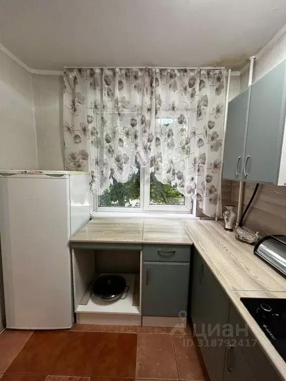 3-к кв. Алтайский край, Барнаул ул. Островского, 21 (61.2 м) - Фото 0
