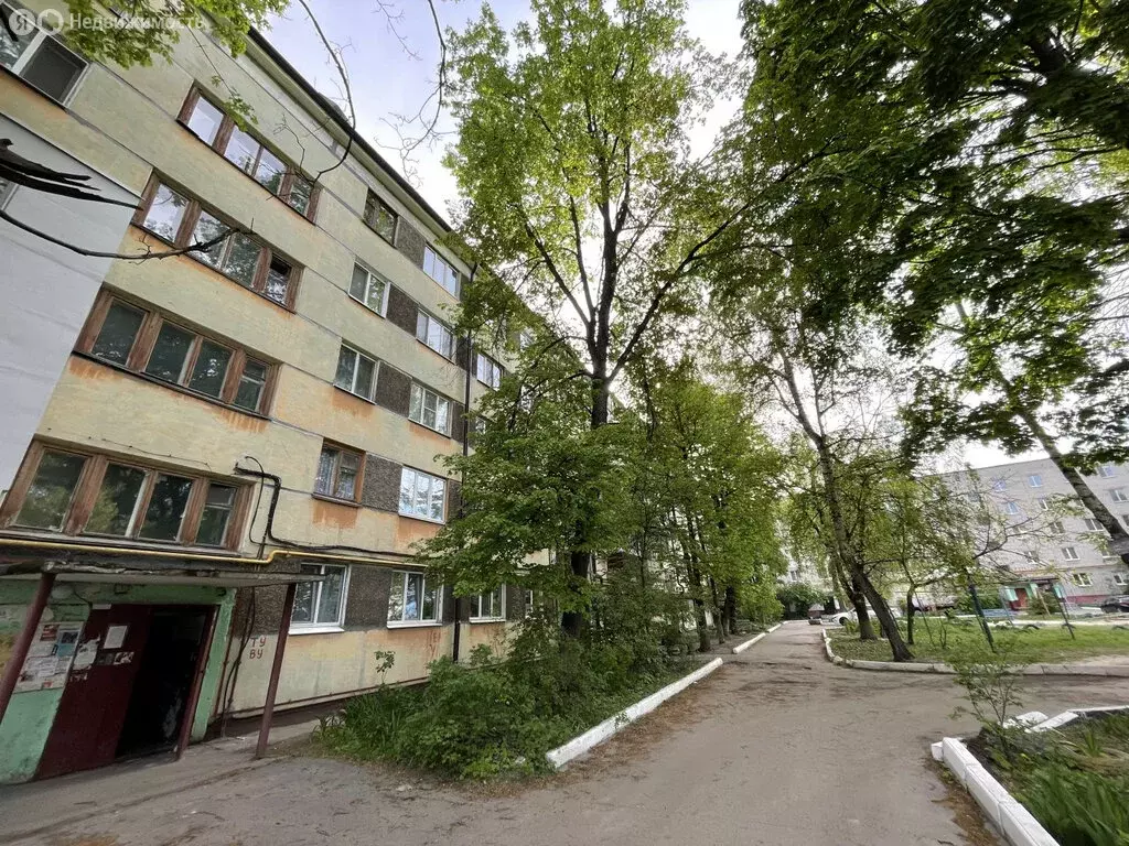 3-комнатная квартира: Брянск, Белорусская улица, 40 (57 м) - Фото 0