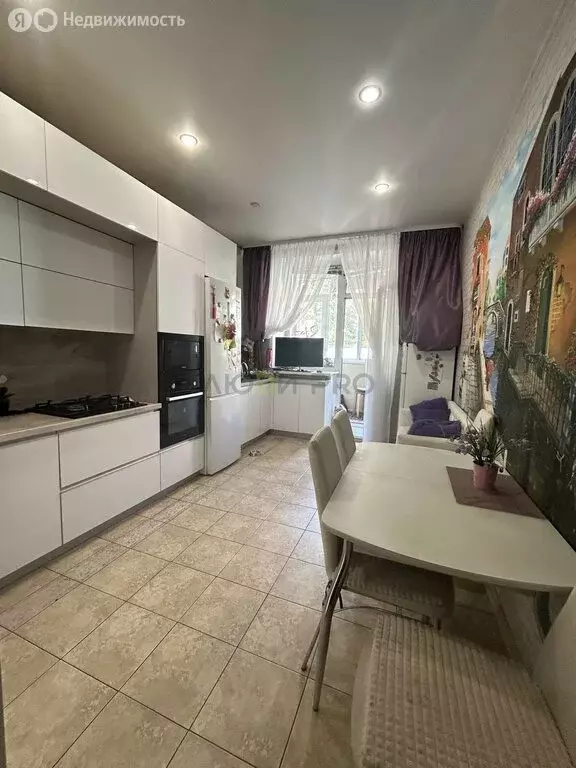 2-комнатная квартира: Тверь, Ржевская улица, 5к3 (89.7 м) - Фото 1
