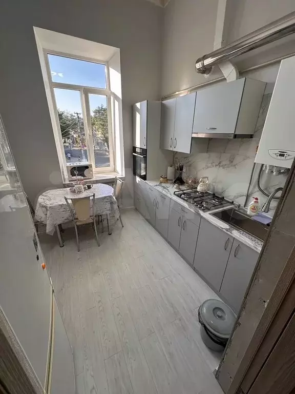 Комната 70 м в 2-к., 2/2 эт. - Фото 0