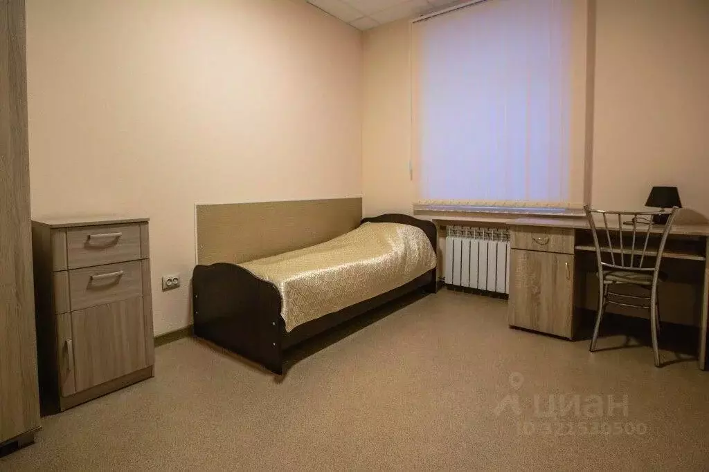 Комната Ханты-Мансийский АО, Сургут Базовая ул., 7 (10.0 м) - Фото 1