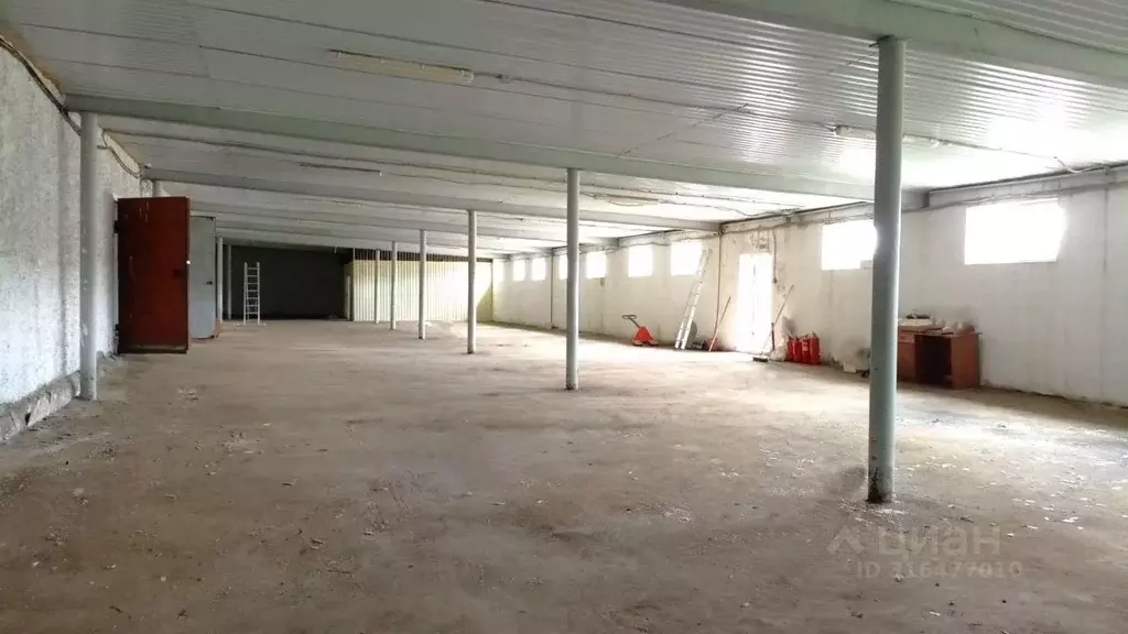 Склад в Саратовская область, Саратов Универсальная ул., 1 (934 м) - Фото 1