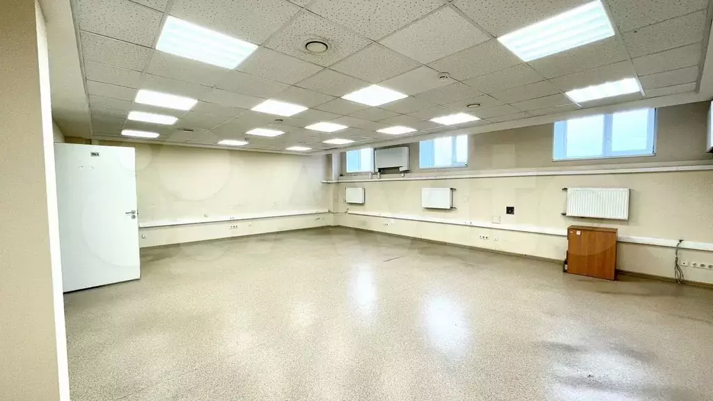 Офис у метро 60 м2 - Фото 1