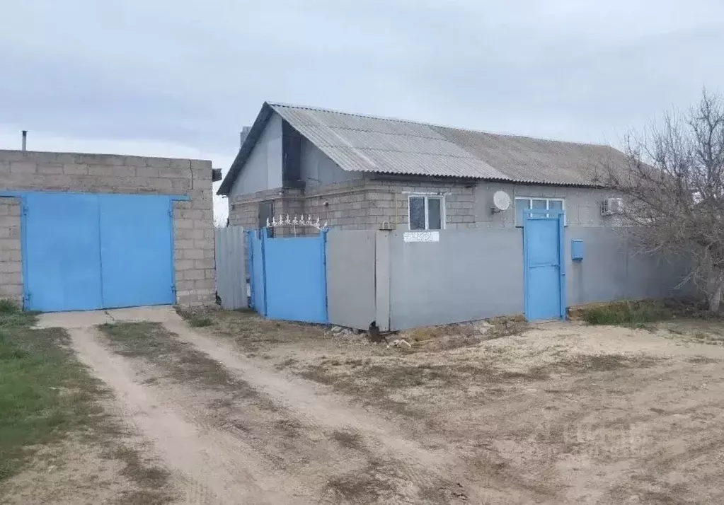 Дом в Волгоградская область, Дубовский район, Прямобалкинское с/пос, ... - Фото 1