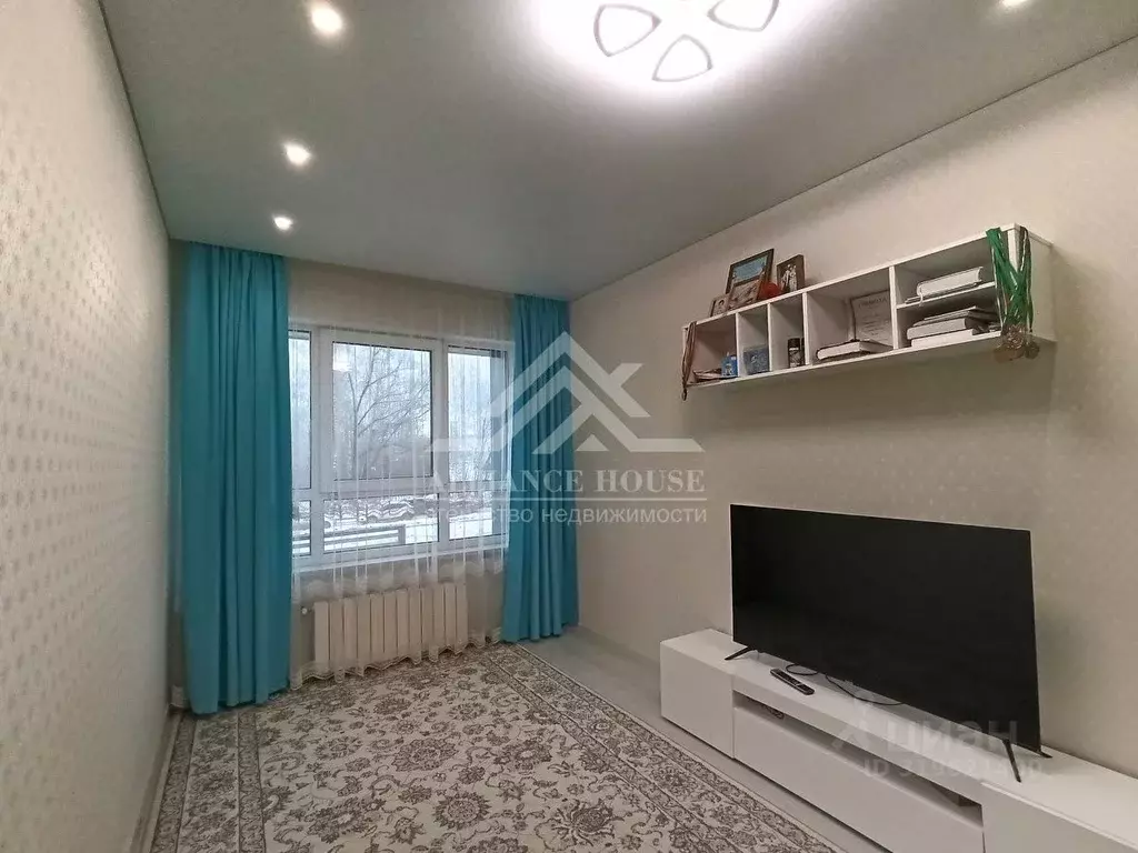 3-к кв. Татарстан, Казань ул. Братьев Батталовых, 20Ак2 (72.0 м) - Фото 1