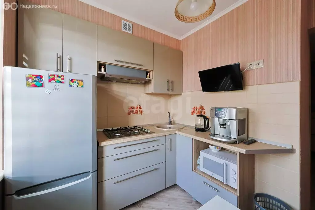 2-комнатная квартира: город Светлый, улица Тельмана, 5 (49.3 м) - Фото 1