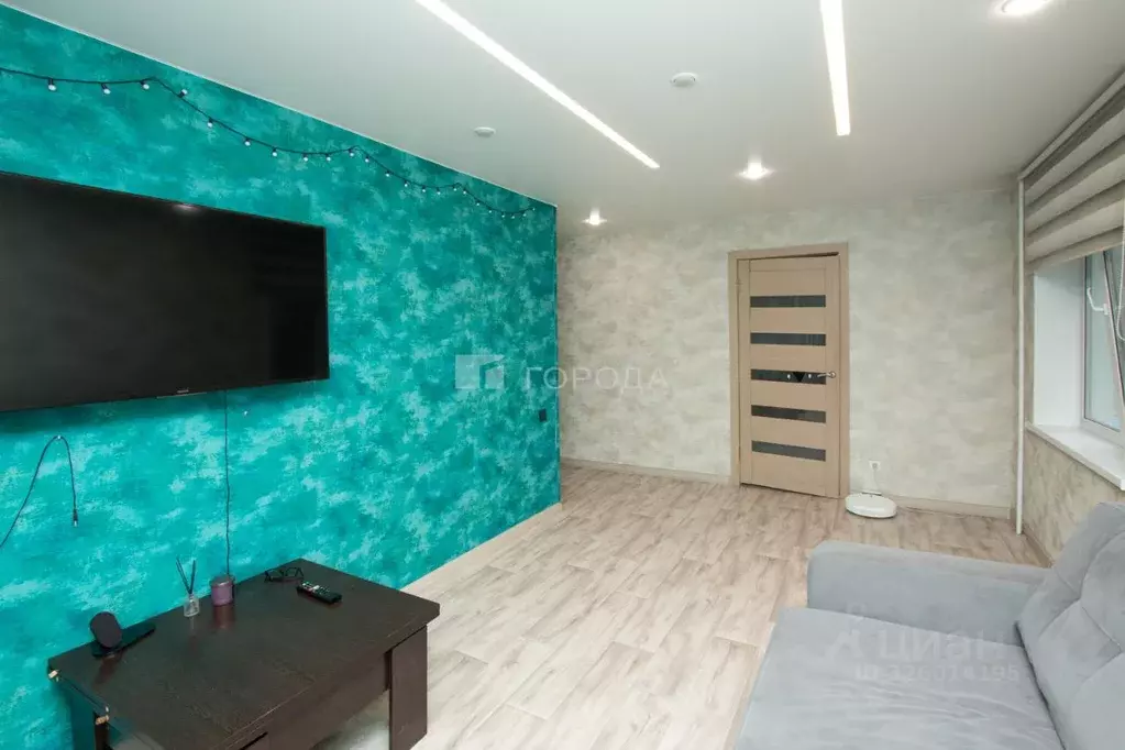 3-к кв. Кемеровская область, Новокузнецк ул. Кирова, 78 (57.8 м) - Фото 1